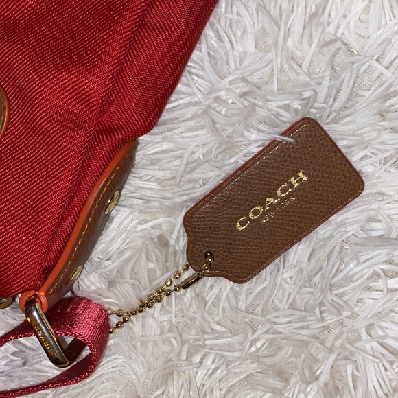 Coach Red Canvas & brown leather bag adjustable shoulder strap - Picture 2 of 11